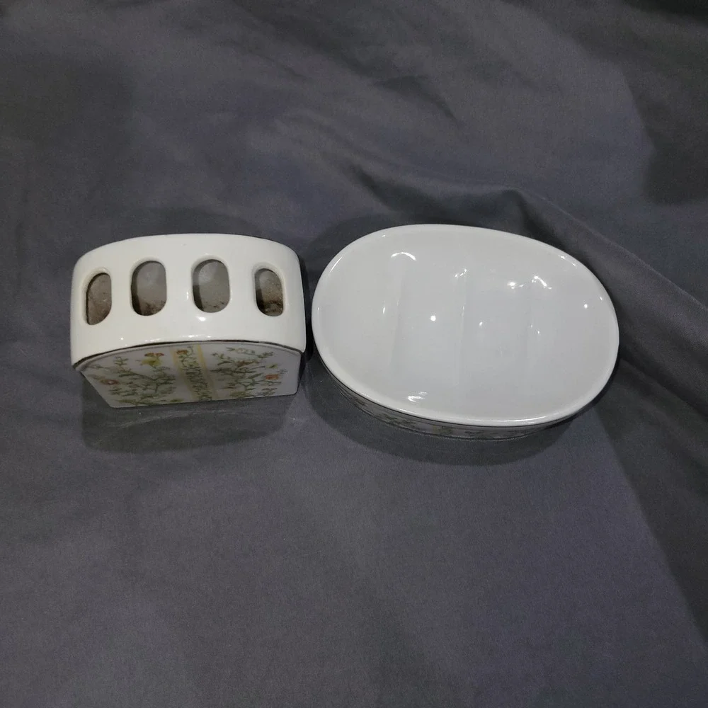 VTG Floral Soap Dish and Toothbrush holder Japan by Seven Seas Bathroom Set